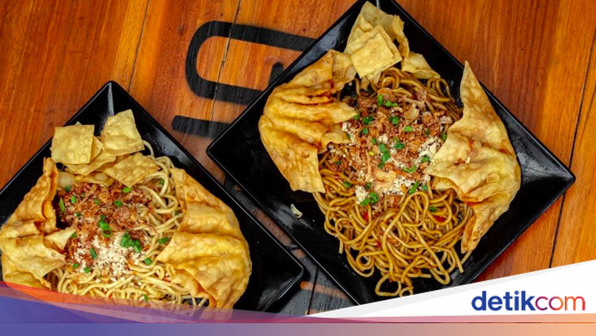 Mie Gacoan Cilacap: A Flavor That Makes Your Heart Race on S. Parman Street